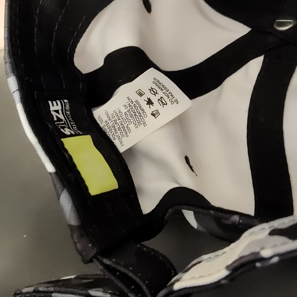 Nike camo cap, Black And White Camo Ball Cap - Picture 3 of 5